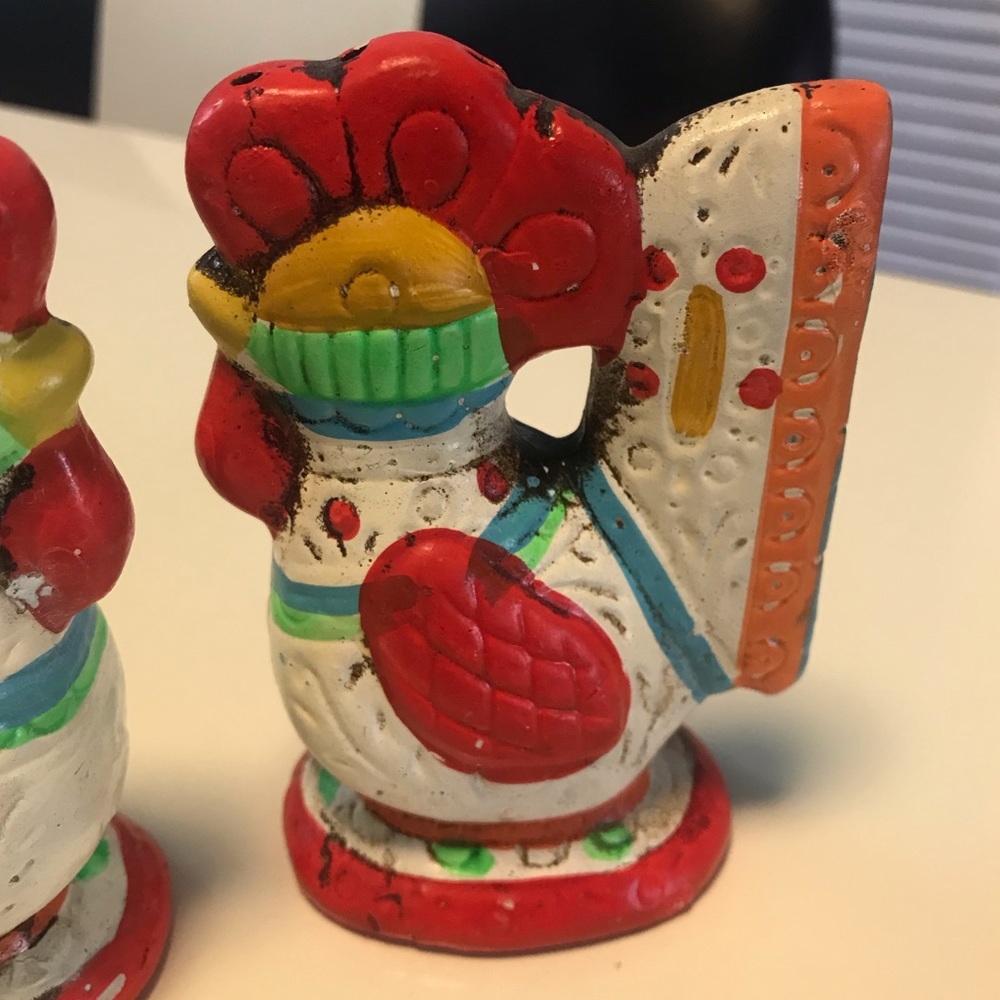 Vintage rooster salt and pepper shakers - Picture 4 of 6